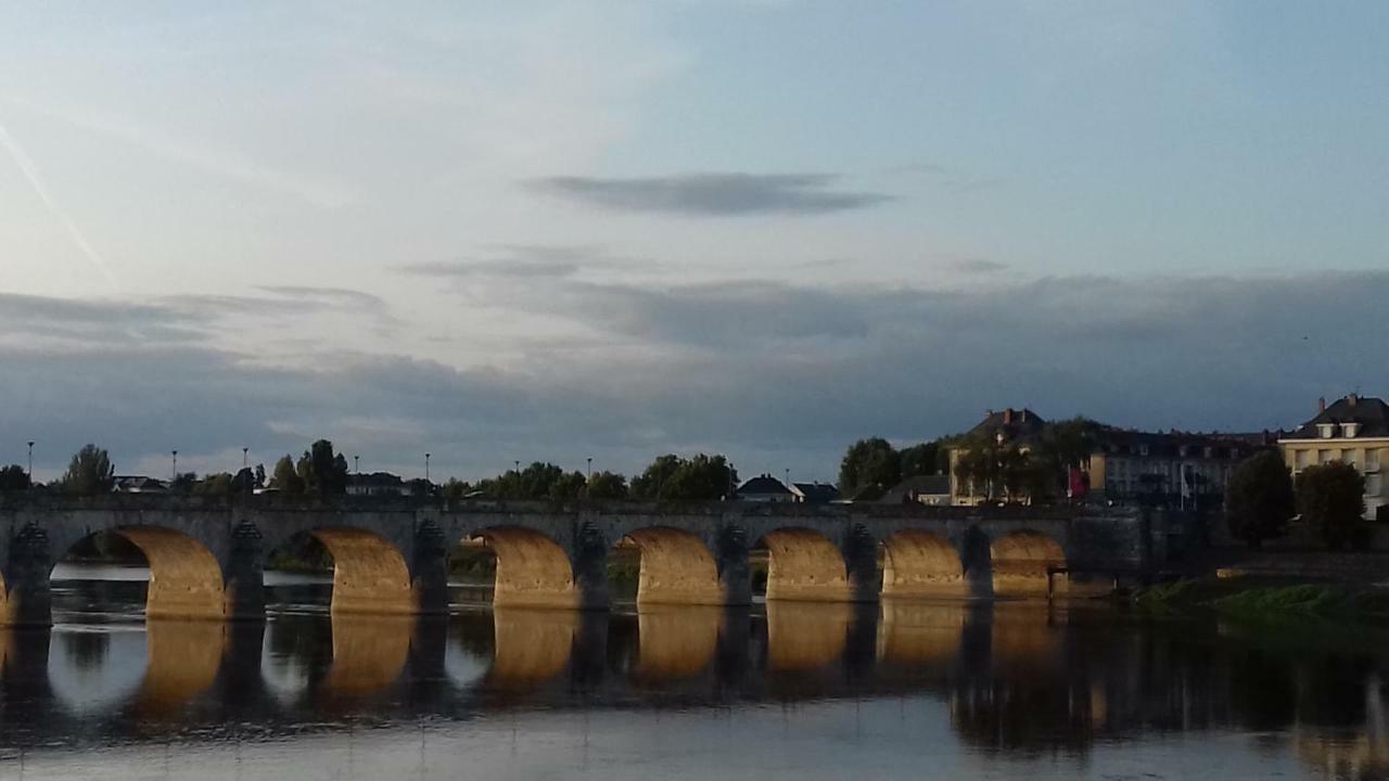 Saumur Loire Chambres Et Gite Vernantes Zewnętrze zdjęcie
